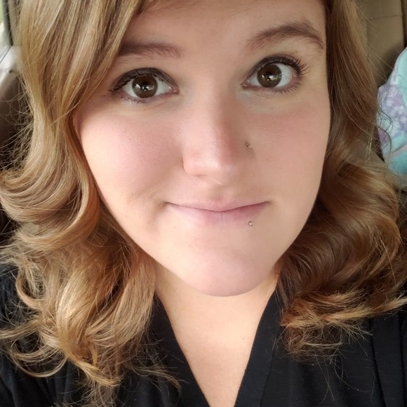 Meet your Posher, Emily - Picture 1 of 1